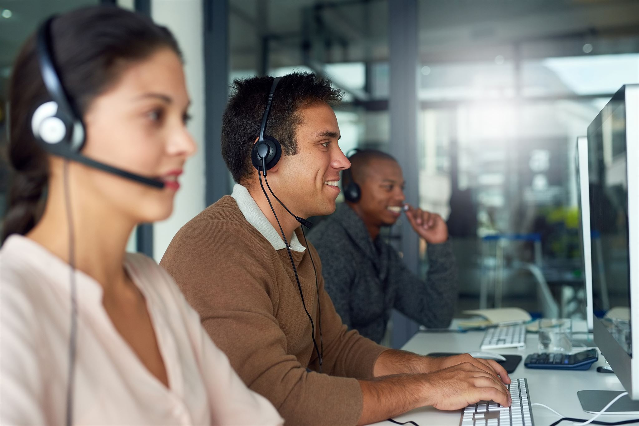 Customer service representative assisting client